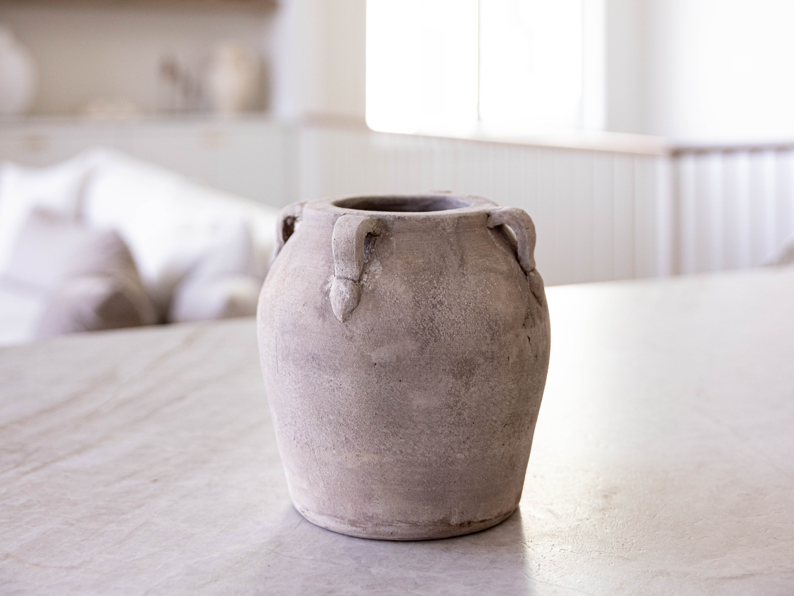 Blanc Beige Wash Vase With Handles Small