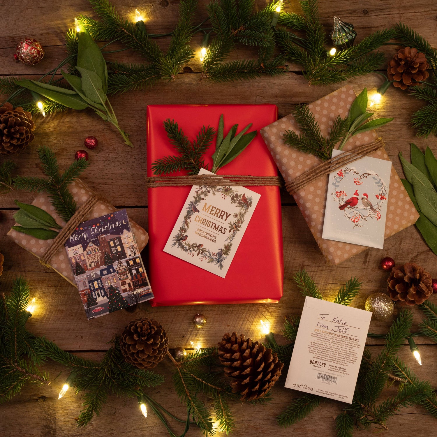 Merry Christmas Wreath of Birds Gift Tag - Bird &amp; Butterfly Wildflower