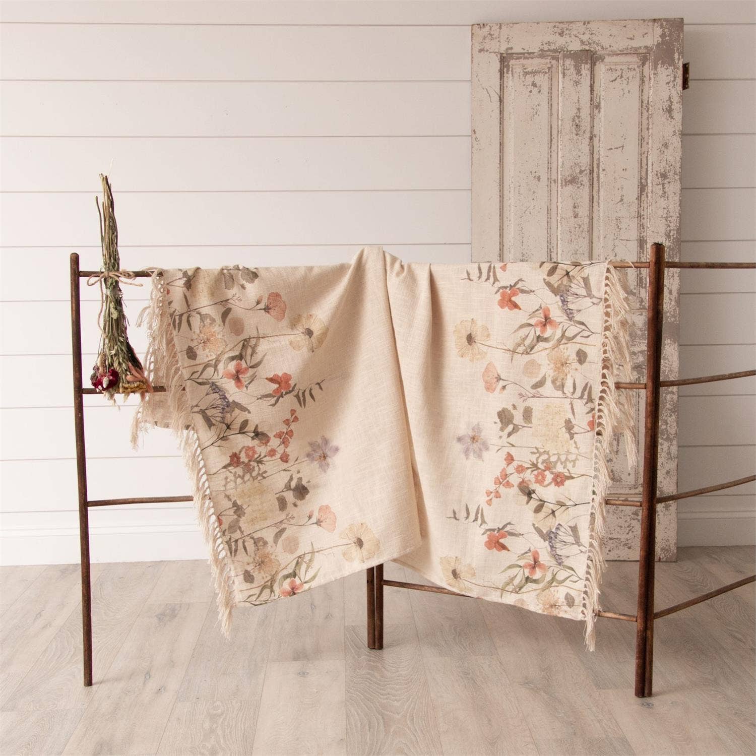 Throw - Dried Flowers (Pk/02)