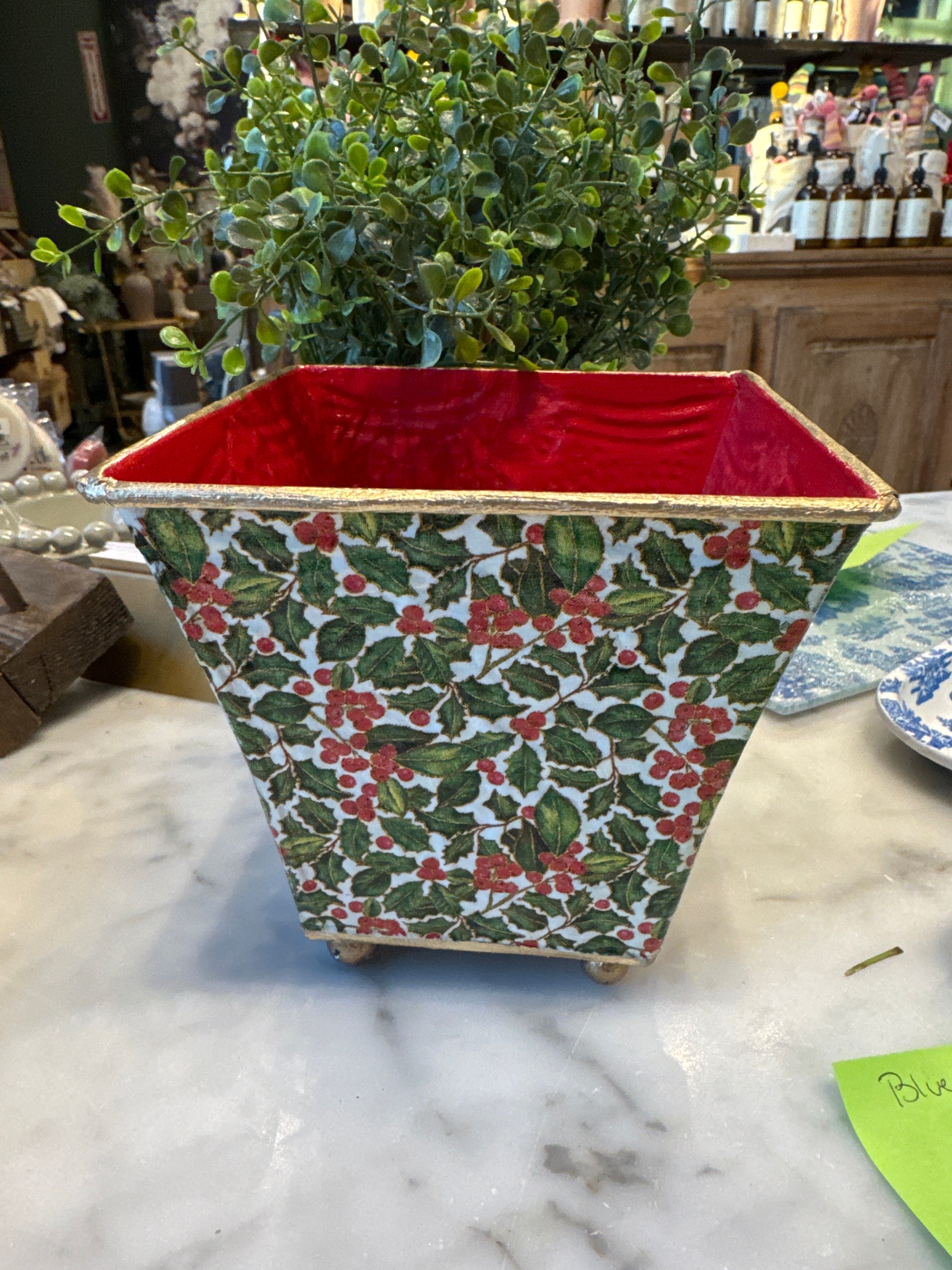 5” Holly Berry Pot