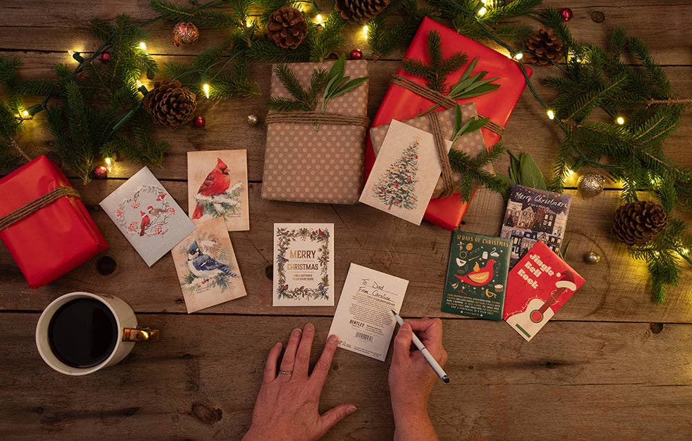 Merry Christmas Wreath of Birds Gift Tag - Bird &amp; Butterfly Wildflower